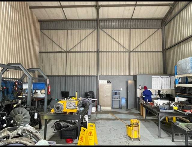 INDUSTRIAL PROPERTY TO RENT IN LYTTELTON MANOR